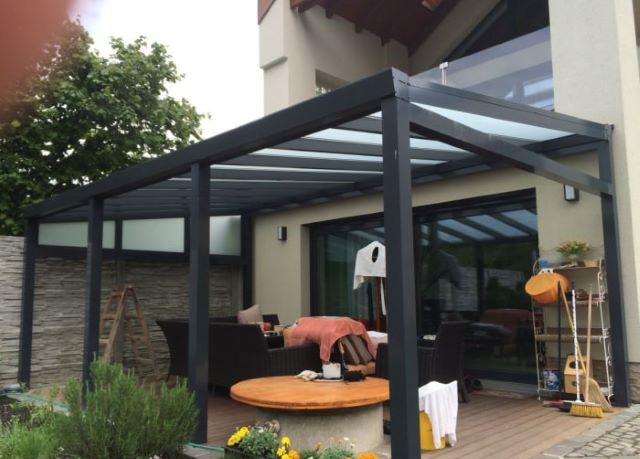 pergola s posezením